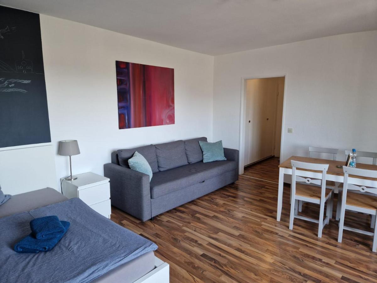 Apartment Well Located Flat With Balcony Dusseldorf
